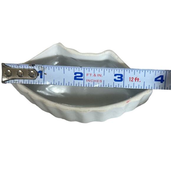 TRINKET BOX Vintage Small Porcelain Box with 2 Birds and 1 Flower - Picture 11 of 12